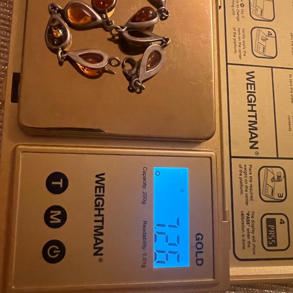 Vintage Amber Teardrop Bracelet - Picture 3 of 5